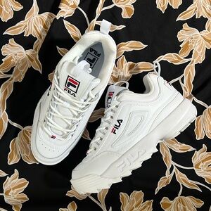NEW Fila Disrupter II Sneakers - Women’s Size 10